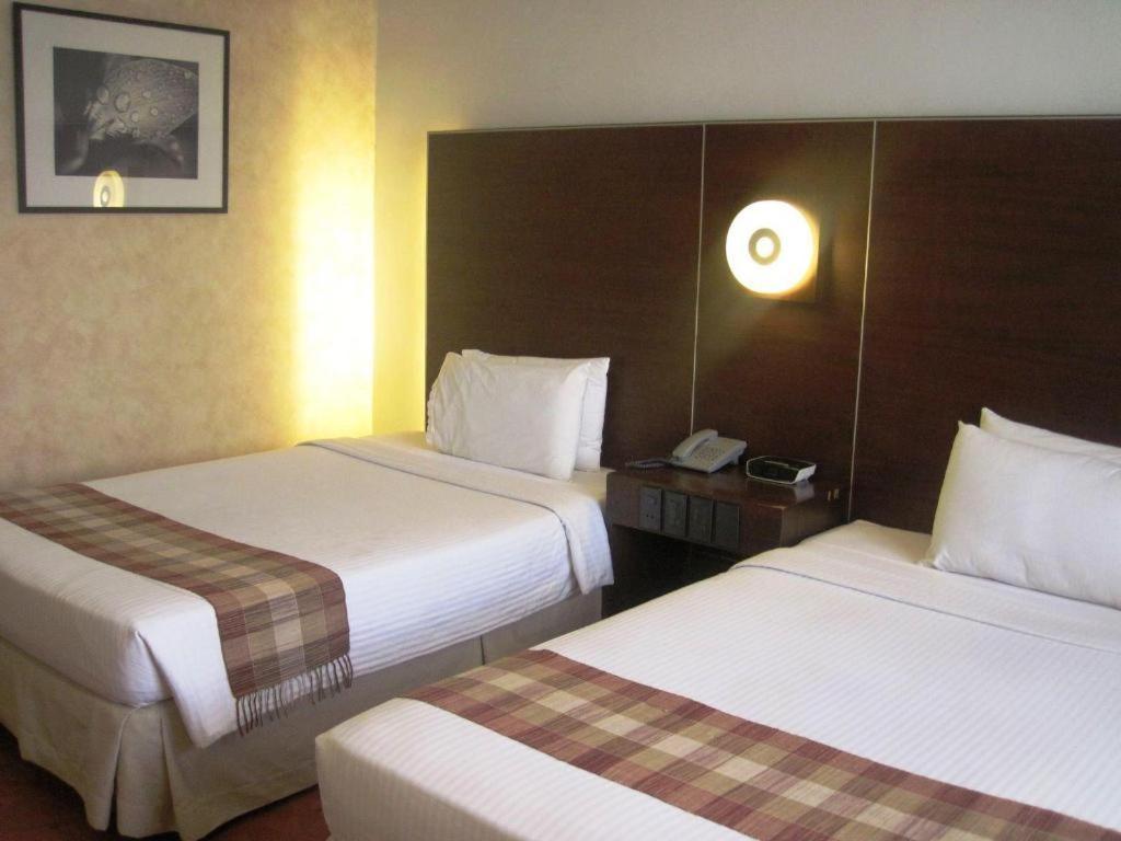 Casablanca Suites Легаспи Экстерьер фото