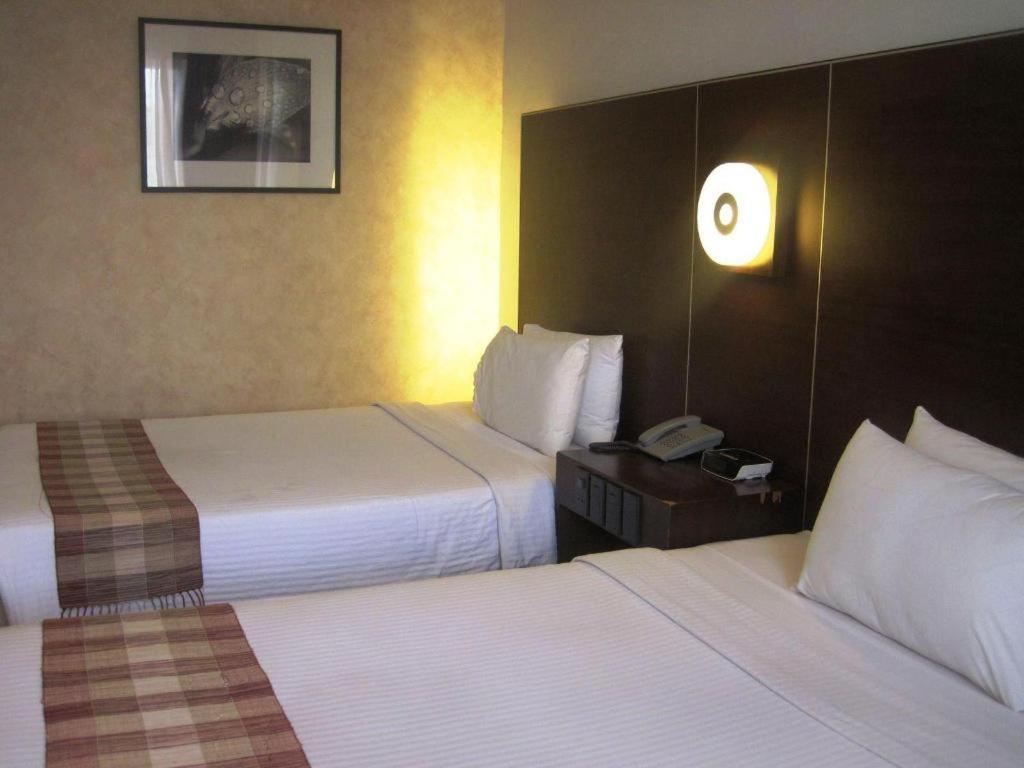 Casablanca Suites Легаспи Экстерьер фото