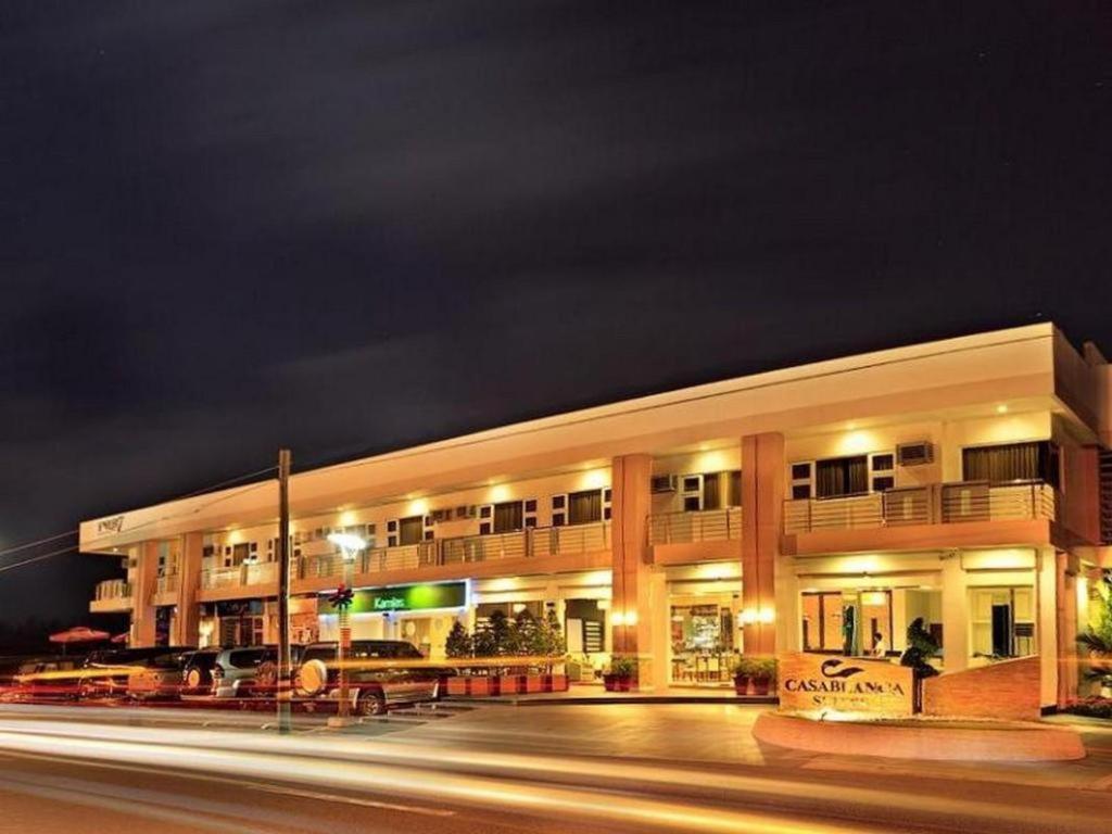 Casablanca Suites Легаспи Экстерьер фото