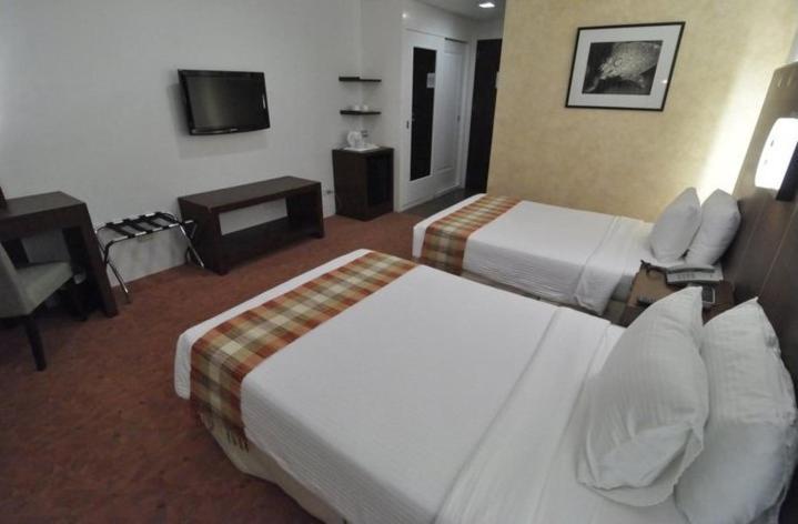 Casablanca Suites Легаспи Экстерьер фото