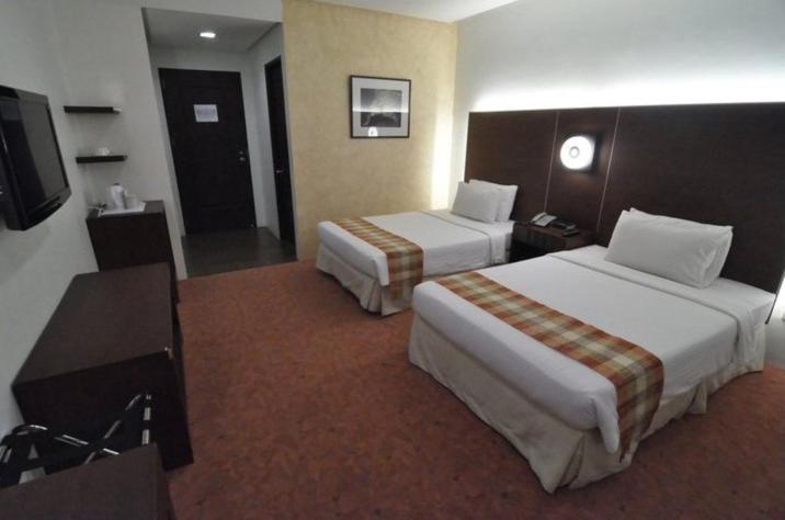Casablanca Suites Легаспи Экстерьер фото